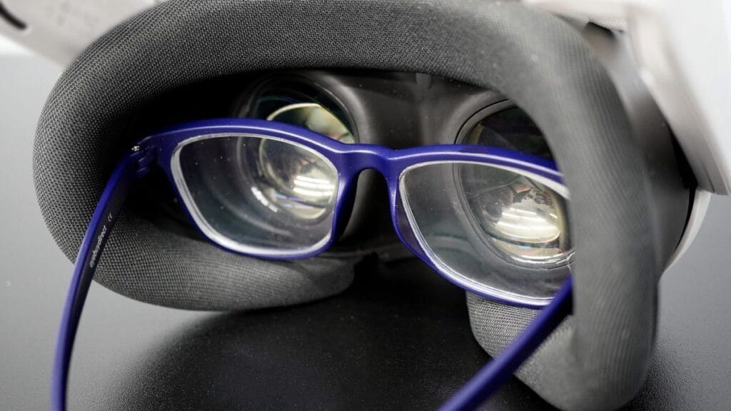 glasses