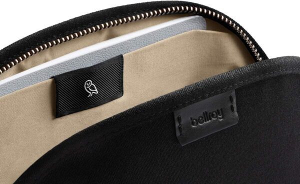 Bellroy Classic Pouch (EDC Zipper Travel Pouch, Water-Resistant Woven Fabric, Holds Pencils, Pens, Tech & Personal Items, Internal Mesh Pockets) - Melbourne Black - Image 4