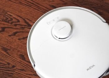 Why the best-value robot vacuum right now isn’t made by iRobot or Shark
