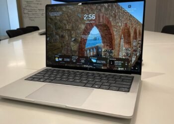 I tested HP’s first-gen EliteBook X, and it’s a powerhouse at the office (and 0 off)