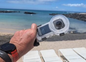 I replaced my iPhone 16 Pro Max with a 360-degree camera for underwater videos – it was so worth it