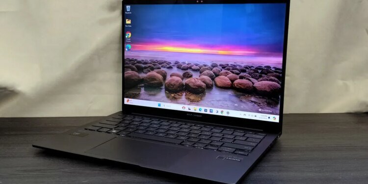 I recommend this older Windows 11 laptop over some newer models – here’s why I recommend this older Windows 11 laptop over some newer models – here’s why