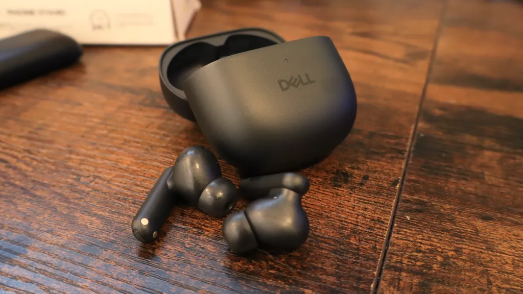 Dell made a pair of wireless earbuds that’s become a surprise hit in the office
