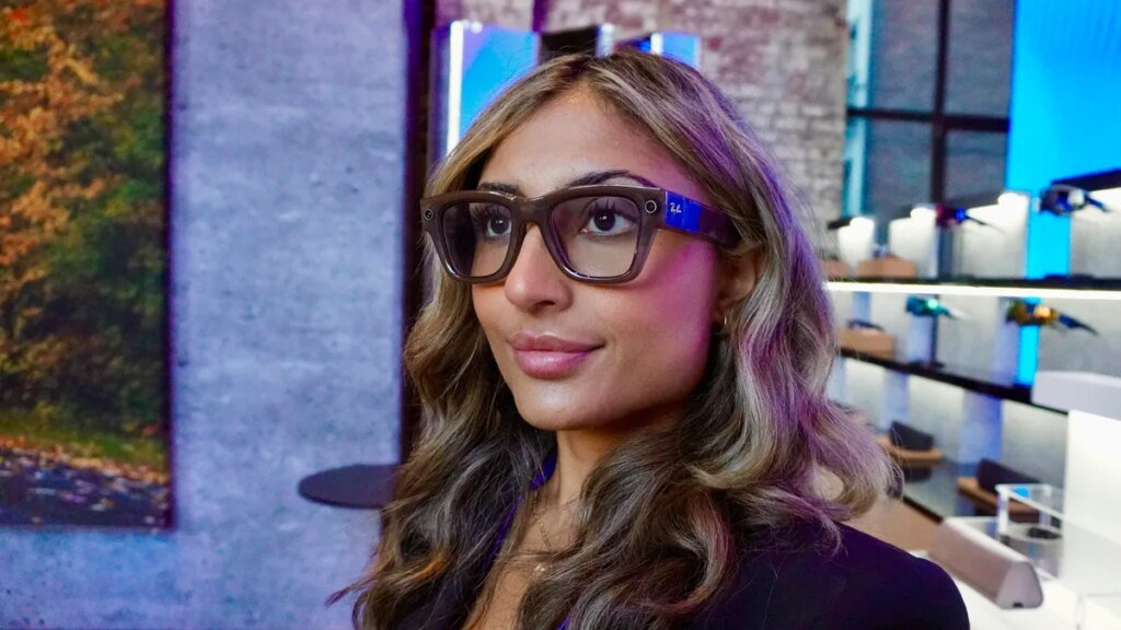 I tried the Meta Ray-Ban Display glasses, and this unreleased feature changes everything I tried the Meta Ray-Ban Display glasses, and this unreleased feature changes everything