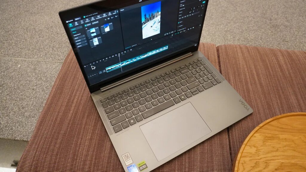 I found a Windows PC with a tandem OLED, and can’t go back to graphic design on anything else