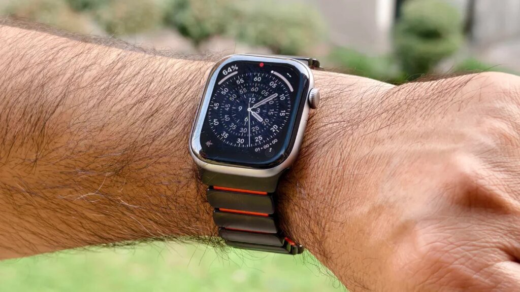 Is this the best Apple Watch band yet? I’ve tested hundreds, and this one checks all the boxes Is this the best Apple Watch band yet? I’ve tested hundreds, and this one checks all the boxes