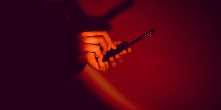 Scam texts net over  billion for cyber gangs – how to avoid their traps Scam texts net over  billion for cyber gangs – how to avoid their traps