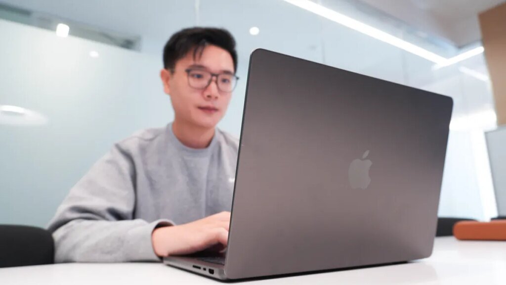 Upgrading your office? 12+ accessories that turned my laptop into the ultimate work machine