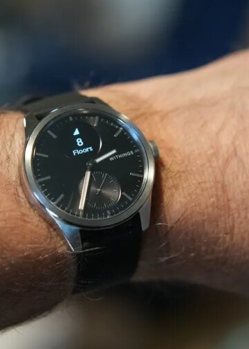 Dig the analog watch look? I found a hybrid smartwatch that combines the best of both worlds
