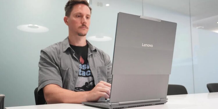 I tried Lenovo’s ,000 rollable ThinkBook and can’t go back to regular-sized laptops