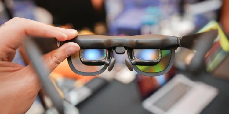 These XR glasses effectively replaced my dual monitors for work – and they’re 0 off These XR glasses effectively replaced my dual monitors for work – and they’re 0 off