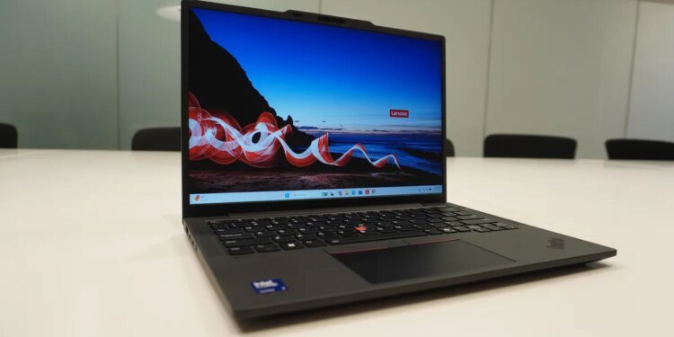 One of the lightest Lenovo ThinkPads I’ve tested has no business lasting this long per charge