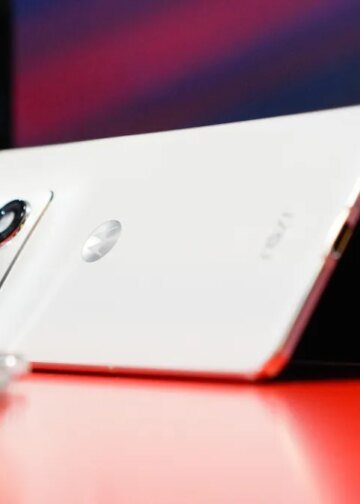 Motorola Razr Fold hands-on: This beats Samsung and Google Pixel in notable ways