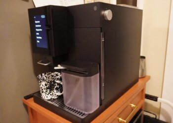 Don’t plug these 7 common household gadgets into an extension cord – according to an electrician