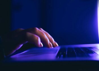 ‘Job seekers have to be detectives’: 3 signs that listing is a scam