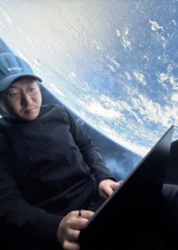 F2Pool founder who controls 11% of bitcoin's hashrate to lead first SpaceX mission to Mars